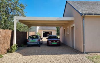 carport saumur en alu à toit fixe en panneau sandwich