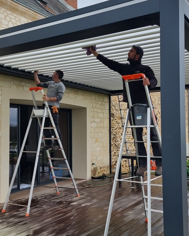 nettoyage des lames d'une pergola