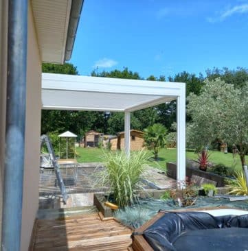 Pergola bioclimatique bournand