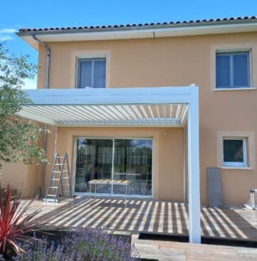 Pergola bioclimatique bournand