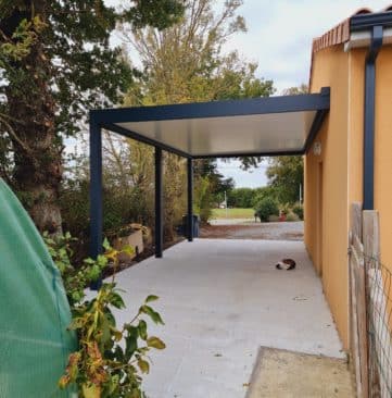 Carport près d'Angers à Valanjou