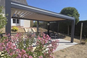 pergola bioclimatique vitrée villeveque outdoor project 49
