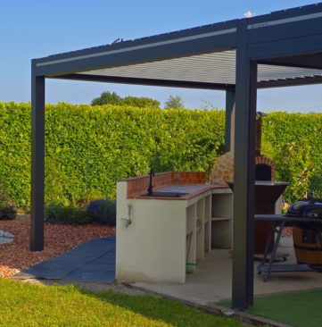 pergola bioclimatique sur mesure les rairies outdoor project 49