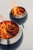 Cheminée extérieure Moon deux tailles feu